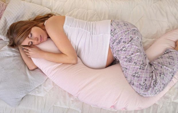 هل موت الجنين بسبب نوم الحامل على ظهرها؟